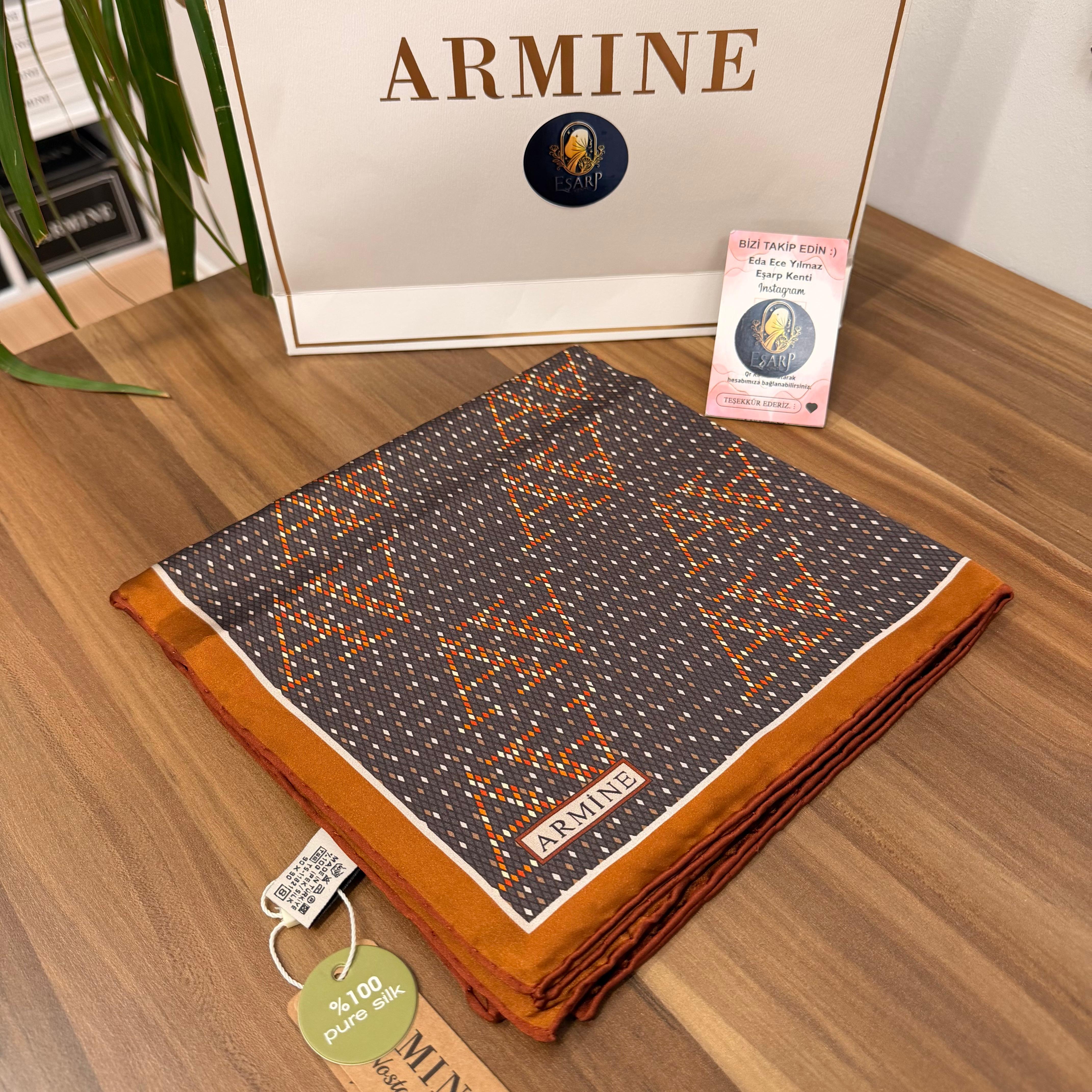 ARMİNE SURA İPEK ÖZEL ÜRETİM NOSTALJİ SERİSİ 9228 84