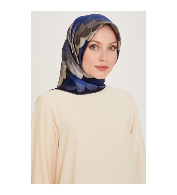 ARMİNE SURA İPEK ÖZEL ÜRETİM NOSTALJİ SERİSİ 9212 82