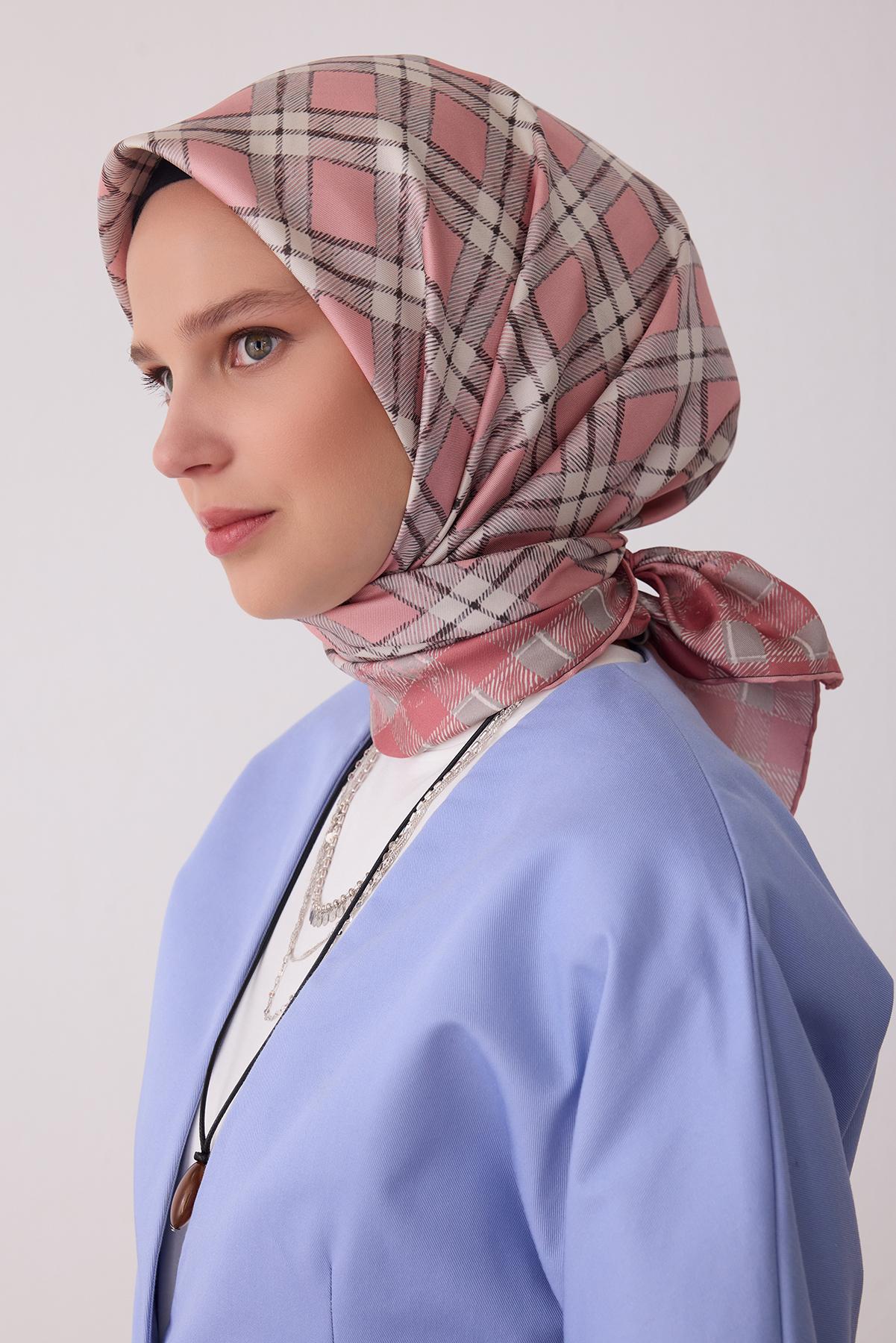 BELLİ TWİL İPEK EŞARP 2026/'27 SONBAHAR&KIŞ 4421 81