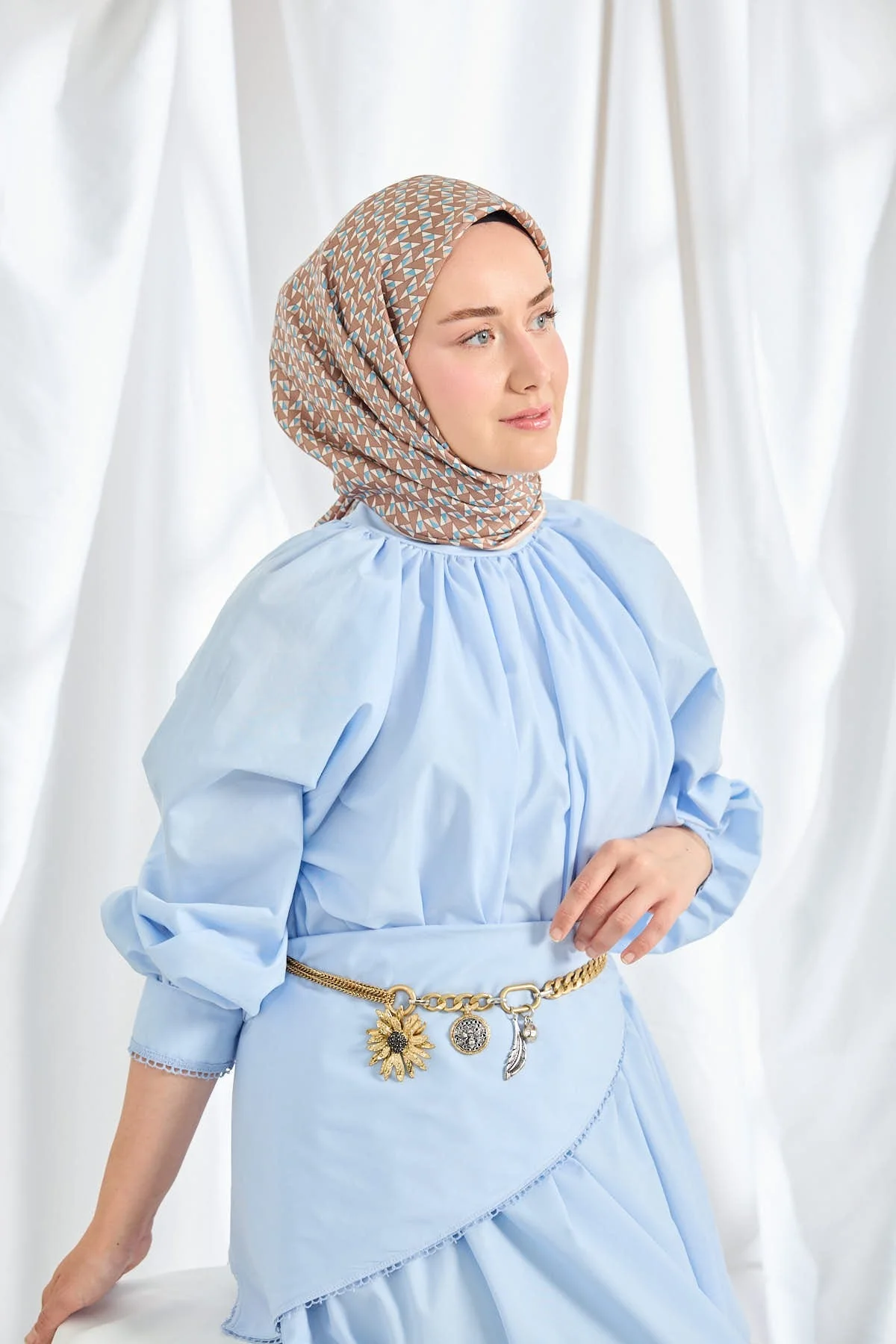 SİLK HOME Twill İpek Eşarp Geometric Pattern Kahverengi Ürün Kodu: 11547-04