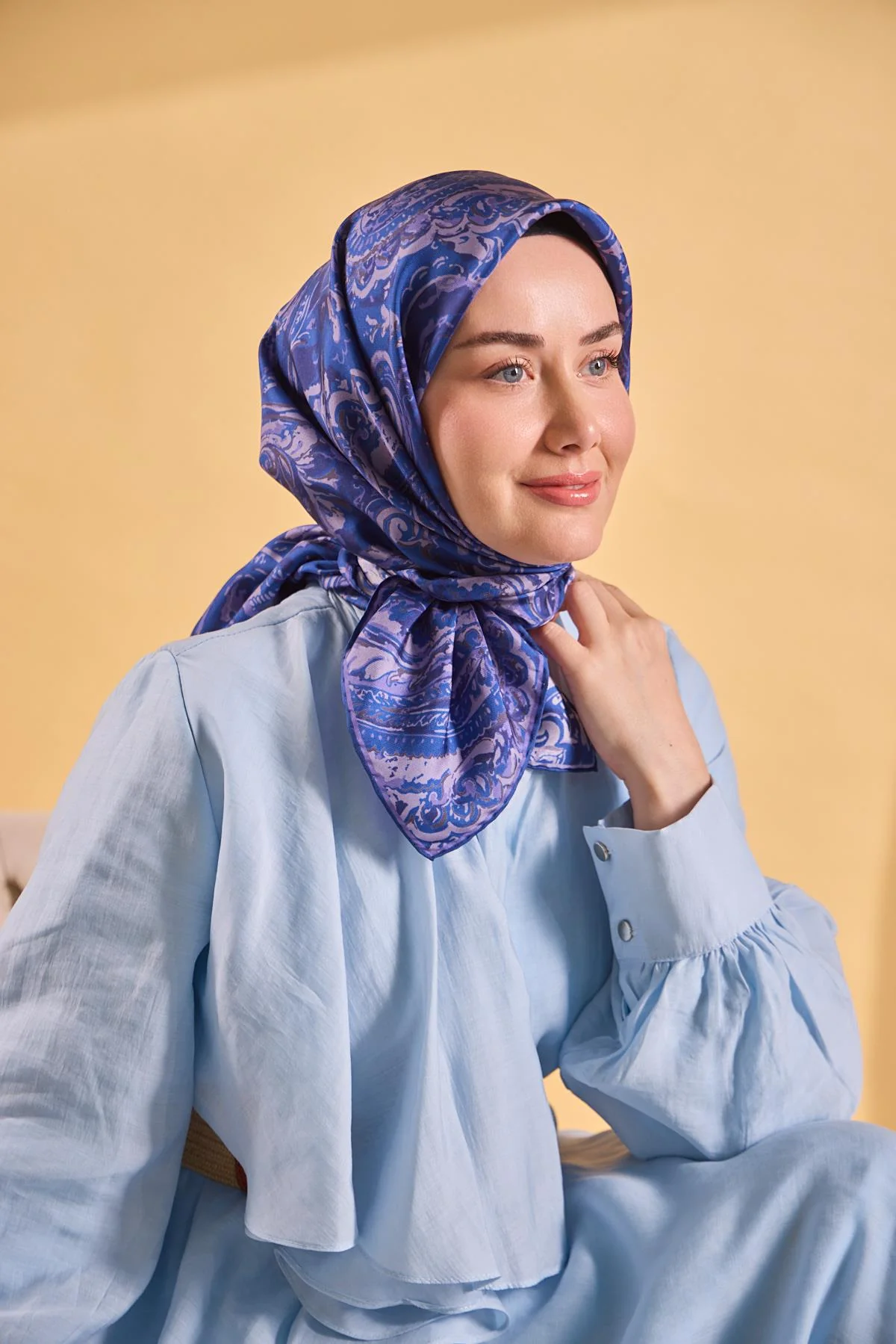 SİLK HOME Twill İpek Eşarp Royale Şal Desen Koyu Mavi  Ürün Kodu: 11519-17